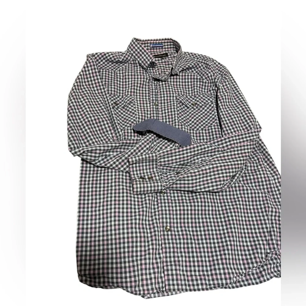 Banana Republic Purple Gray Check‎ Pearl Snap Pockets. Button Down Shirt. Large